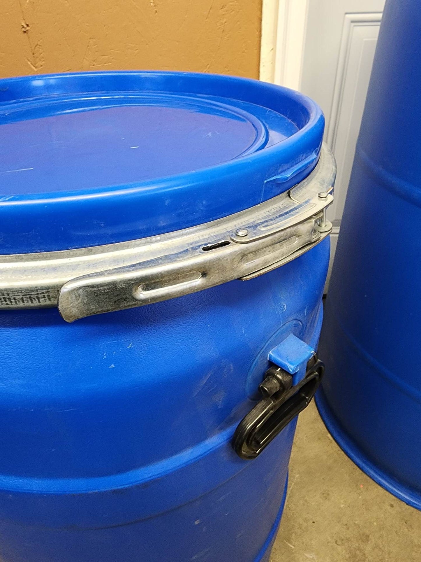 30 Gallon Blue Top Barrel