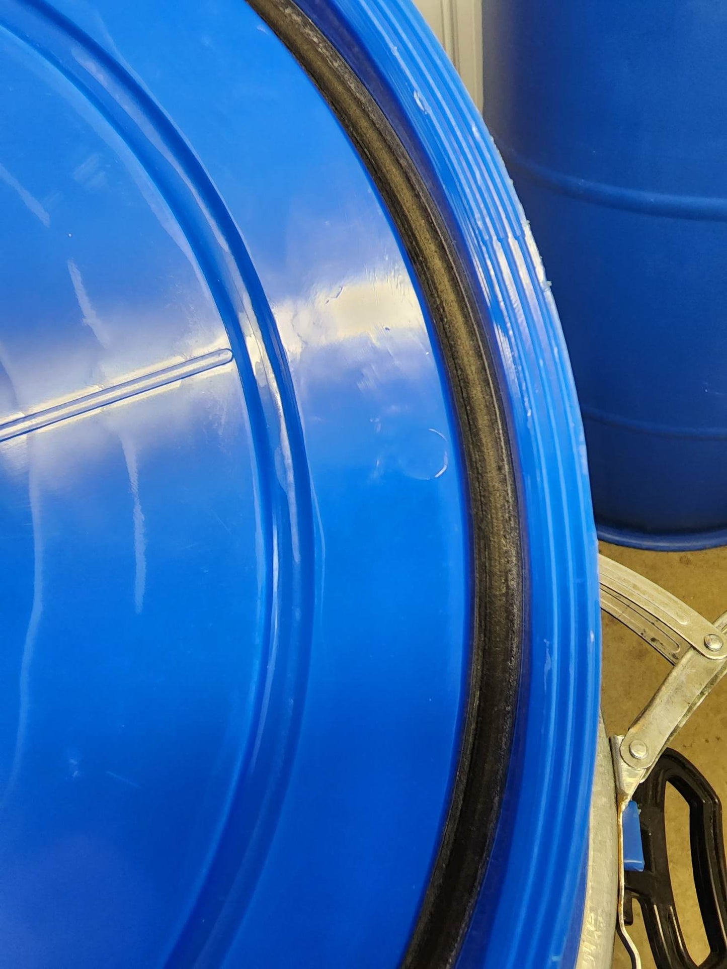 30 Gallon Blue Top Barrel
